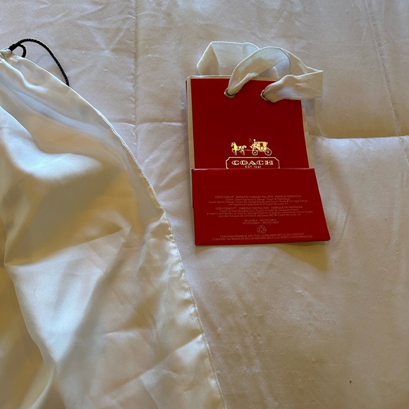 Coach White Satin Dustbag and Small Shopping Bag New - Picture 4 of 5